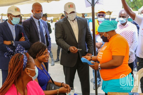 Opération spéciale de distribution à Abobo