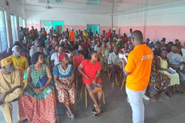 DISTRIBUTION DE MASSE DE CNI ET DE RECLAMATION DANS LA REGION DU GUEMON (Duékoué)